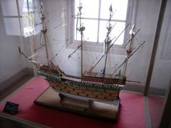旧三菱第2ドックハウス内帆船模型