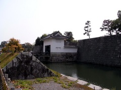 二条城・東橋と櫓門.jpg