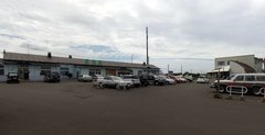 根室駅前と観光案内所.jpg