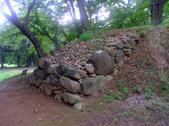 武田神社/西曲輪北側の石垣.jpg