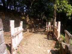 金山城・馬場下通路.jpg